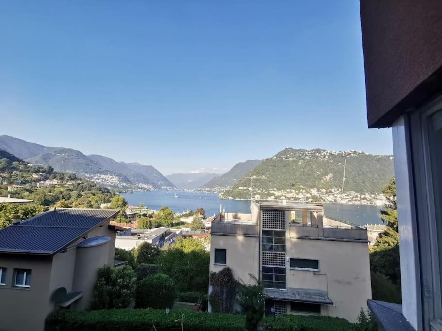 Look Giovane Per Una Casa Vista Lago コモ エクステリア 写真